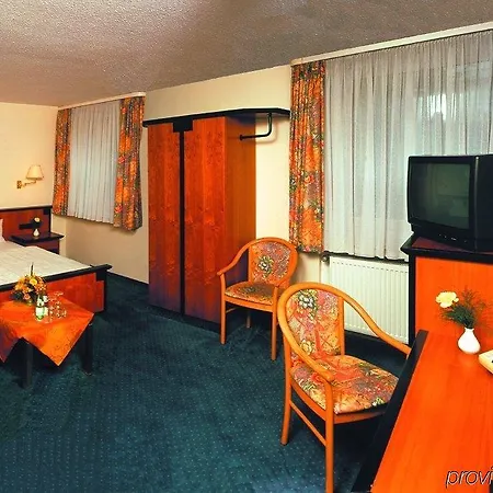 Hotel By Celina 3*